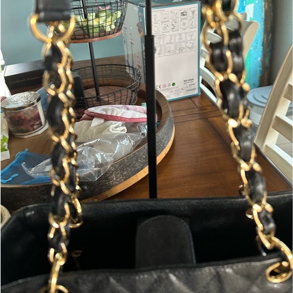 Chanel Caviar leather Petit Shopper - Picture 11 of 12